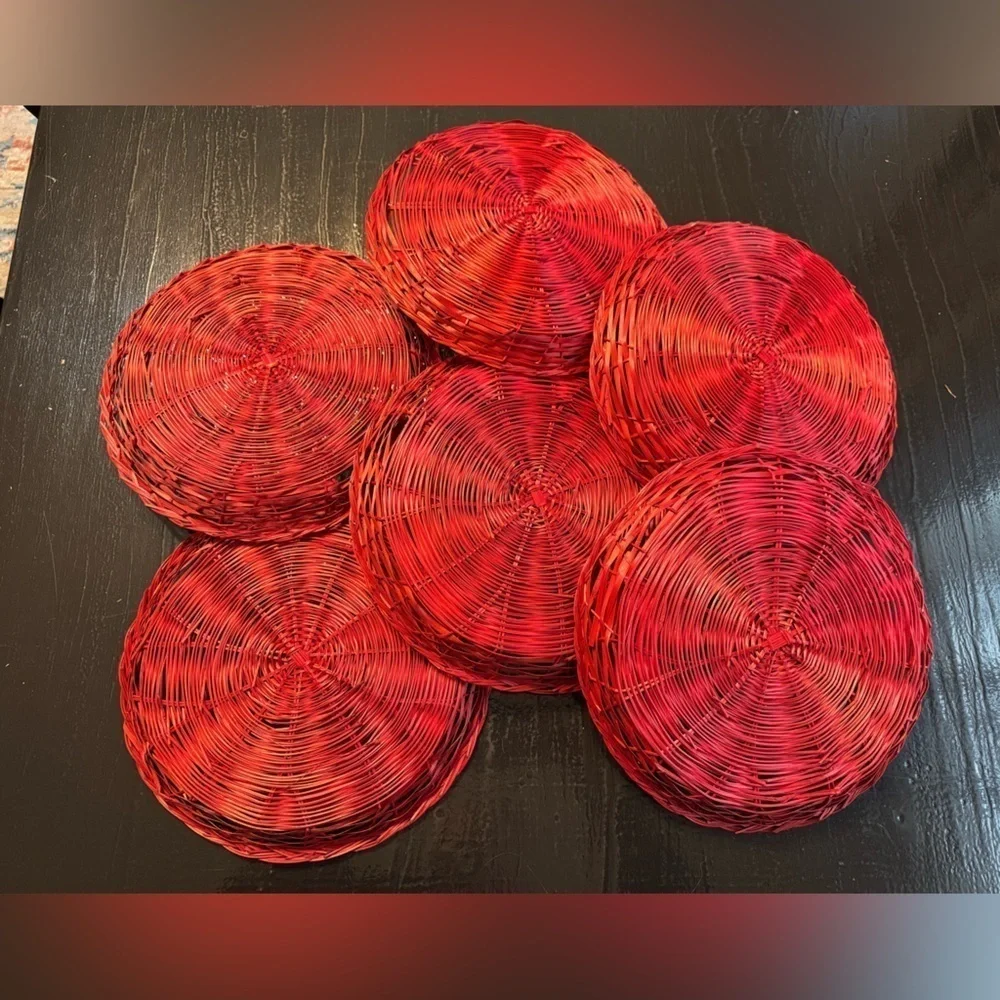 Vintage Set Of 6 Vintage Boho Red Wicker Rattan Plates Paper plate holders